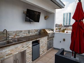 2423 W Main Street B, Houston TX 77098