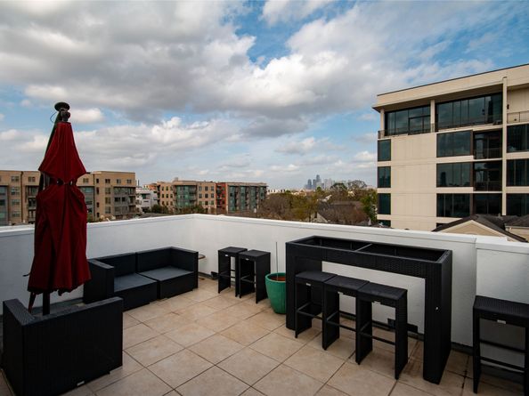 2423 W Main Street B, Houston TX 77098