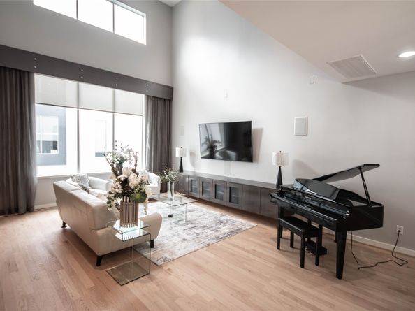 2423 W Main Street B, Houston TX 77098