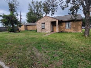 3401 Robertson Street, Houston TX 77009