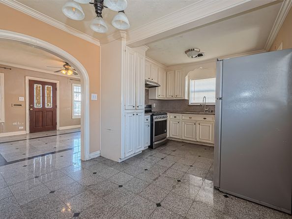 7429 Rusk Street, Houston TX 77011