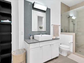 207 Pierce Street 203, Houston TX 77002