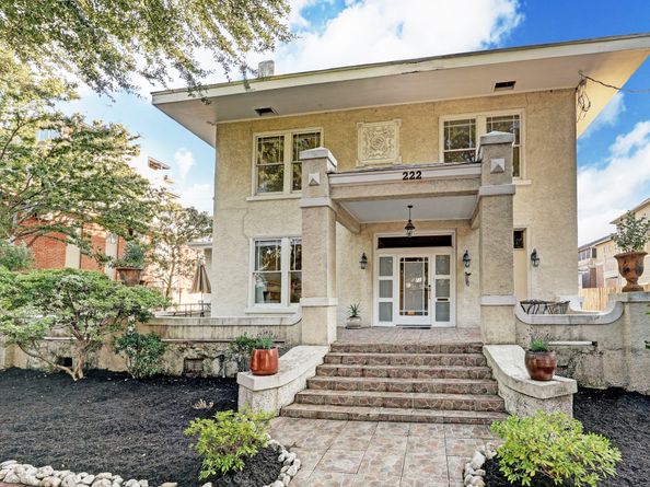 222 Marshall Street, Houston TX 77006