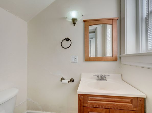 222 Marshall Street, Houston TX 77006