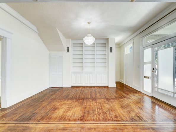 222 Marshall Street, Houston TX 77006