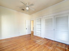 222 Marshall Street, Houston TX 77006