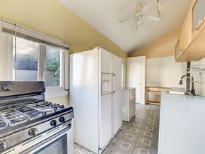 222 Marshall Street, Houston TX 77006