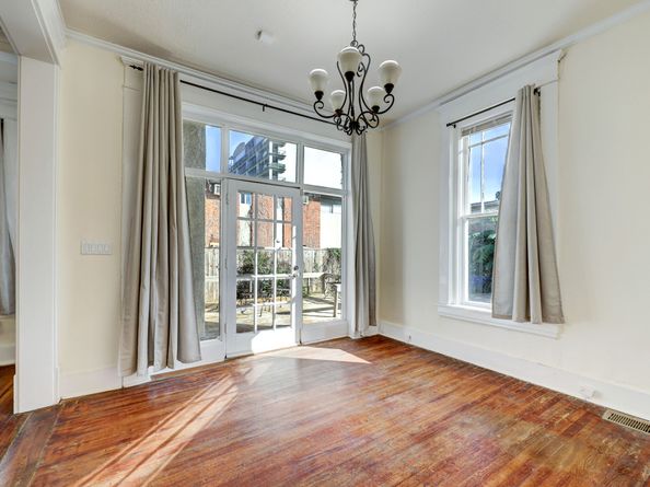 222 Marshall Street, Houston TX 77006