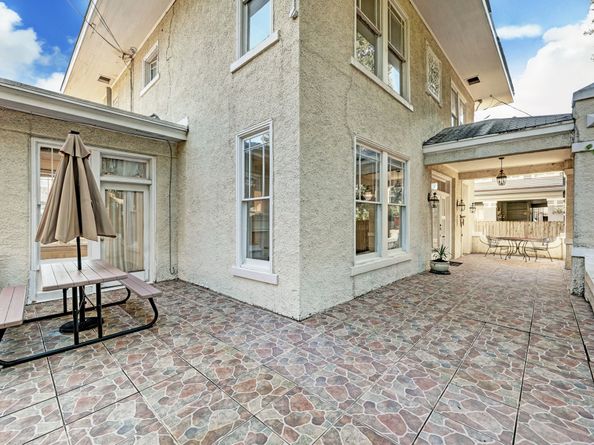 222 Marshall Street, Houston TX 77006