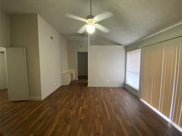 7315 Puerta Vallarta Drive, Houston TX 77083