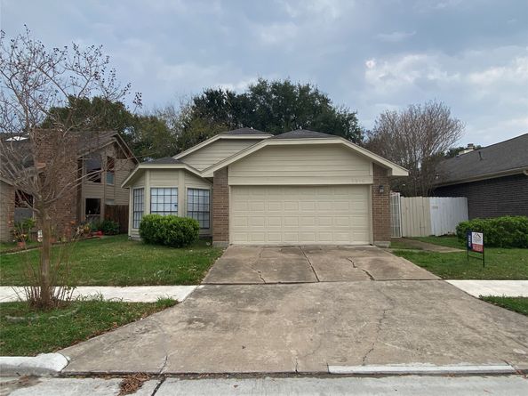 7315 Puerta Vallarta Drive, Houston TX 77083