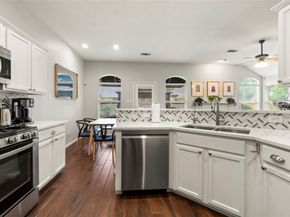 2 Bayou Springs Ct, Spring TX 77382