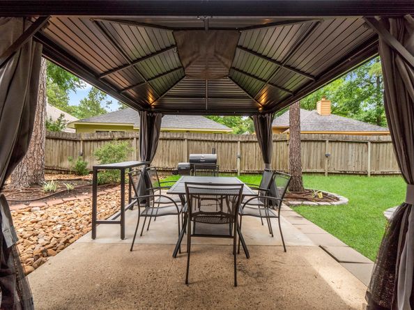 2 Bayou Springs Ct, Spring TX 77382