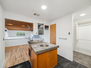2327 Peckham Street, Houston TX 77019