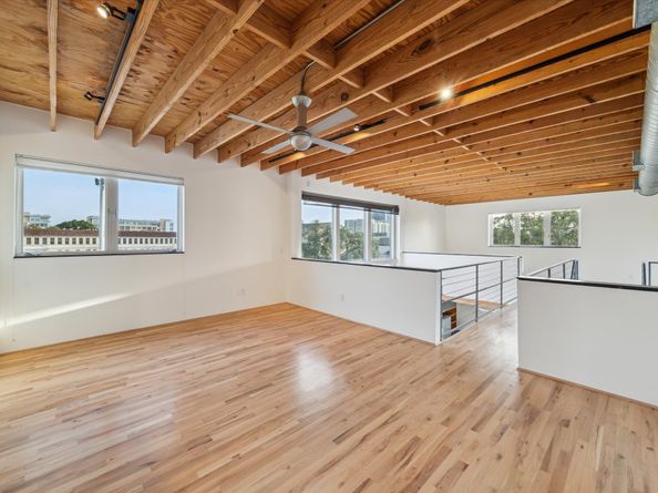 2327 Peckham Street, Houston TX 77019