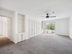 8 Woodstone Street, Houston TX 77024