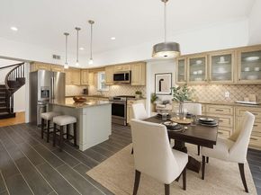 8 Woodstone Street, Houston TX 77024