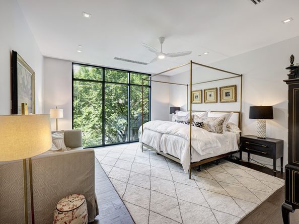 2710 Steel Street 402, Houston TX 77098