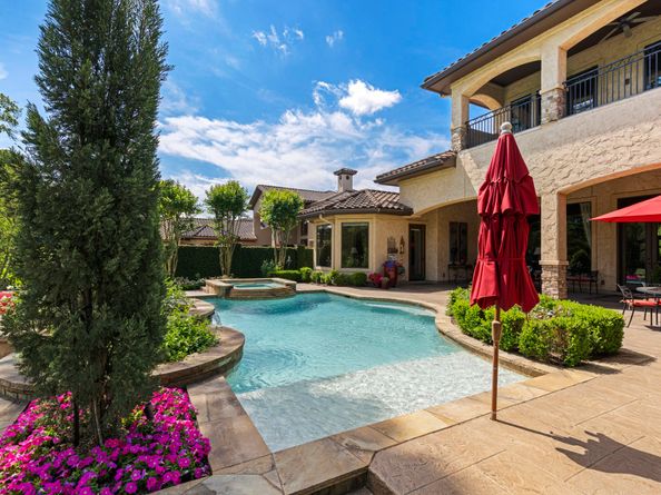 38 Post Shadow Estate Drive, Spring TX 77389