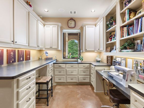 38 Post Shadow Estate Drive, Spring TX 77389