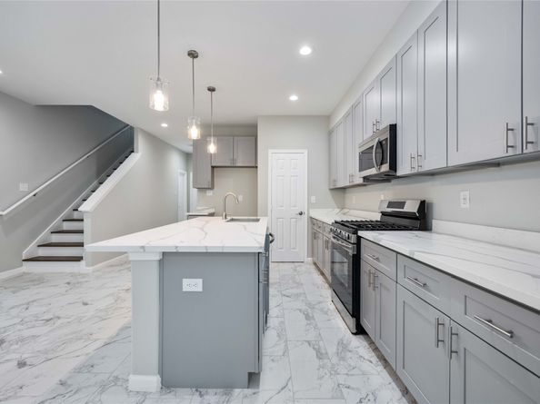 326 Gans Street A, Houston TX 77029