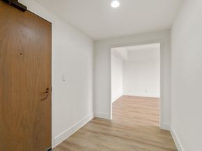 2001 Holcombe Boulevard 1905, Houston TX 77030
