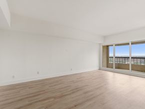 2001 Holcombe Boulevard 1905, Houston TX 77030
