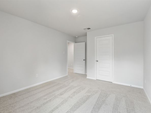 2037 Caney Creek Court, Conroe TX 77301