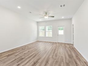 2037 Caney Creek Court, Conroe TX 77301
