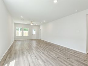 2037 Caney Creek Court, Conroe TX 77301