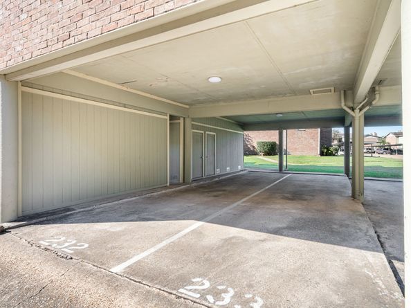 18800 Egret Bay Boulevard 207, Houston TX 77058