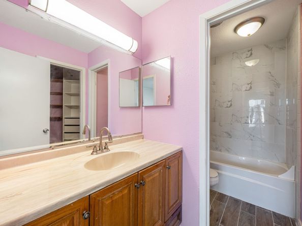 18800 Egret Bay Boulevard 207, Houston TX 77058