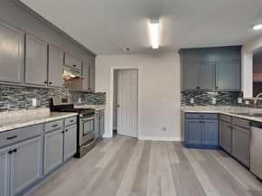 4214 Landshire Bend Drive, Houston TX 77048