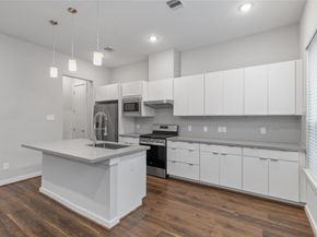 602 Thornton Road D, Houston TX 77018