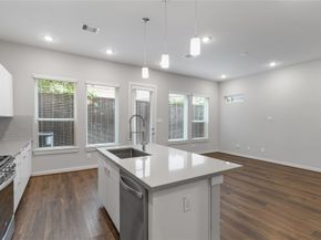 602 Thornton Road D, Houston TX 77018