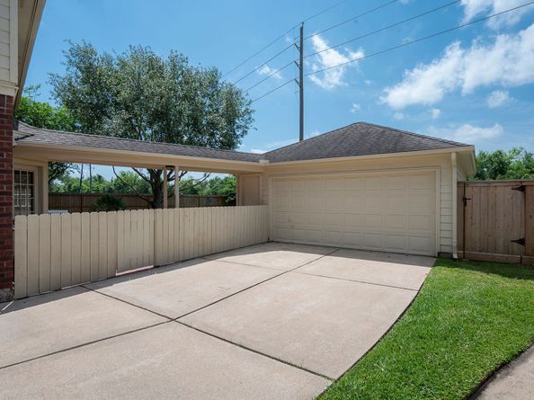 4454 Balboa Drive, Sugar Land TX 77479