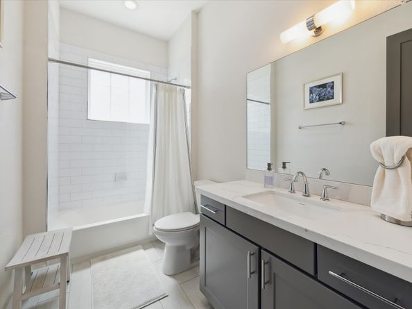 2408 Saint Charles Street, Houston TX 77004