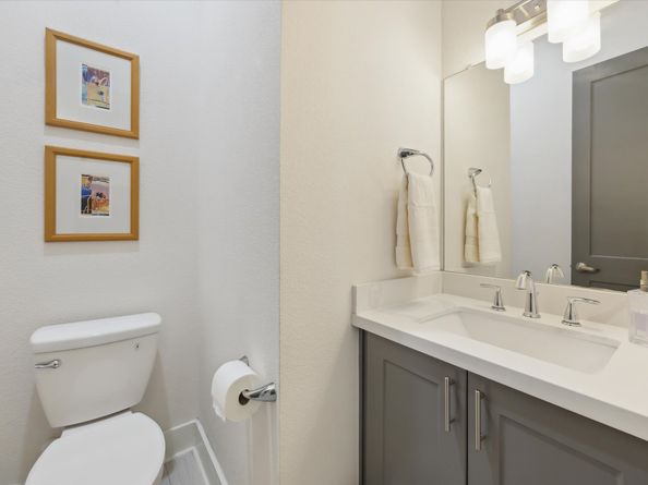 2408 Saint Charles Street, Houston TX 77004