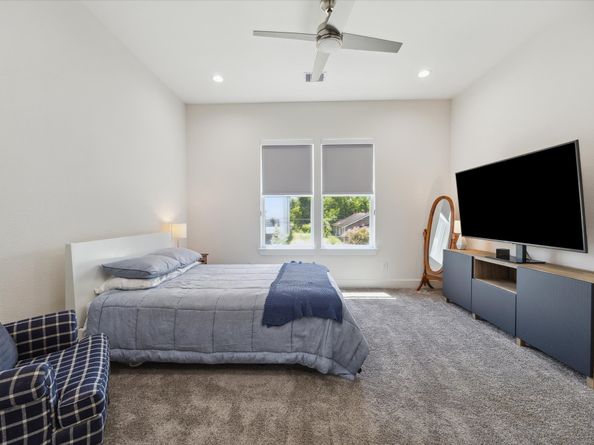 2408 Saint Charles Street, Houston TX 77004