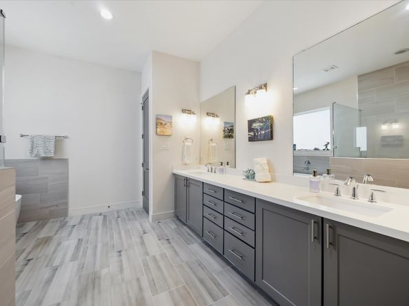 2408 Saint Charles Street, Houston TX 77004