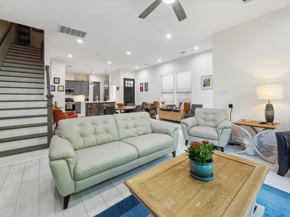 2408 Saint Charles Street, Houston TX 77004