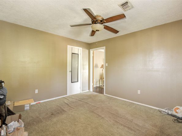 4909 Cochran Street 1, Houston TX 77009