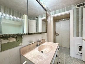 4119 Fernwood Drive, Houston TX 77021
