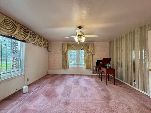 4119 Fernwood Drive, Houston TX 77021
