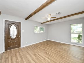 5826 Flamingo Drive, Houston TX 77033