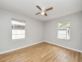5826 Flamingo Drive, Houston TX 77033