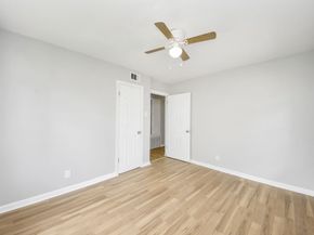 5826 Flamingo Drive, Houston TX 77033