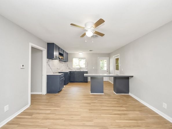5826 Flamingo Drive, Houston TX 77033