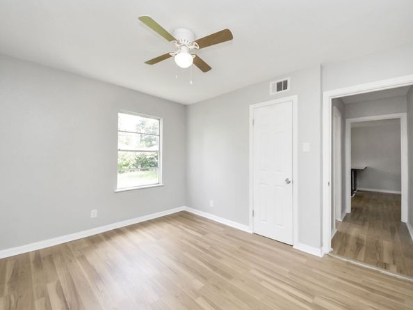 5826 Flamingo Drive, Houston TX 77033