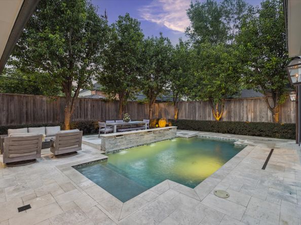 3738 Wickersham Lane, Houston TX 77027
